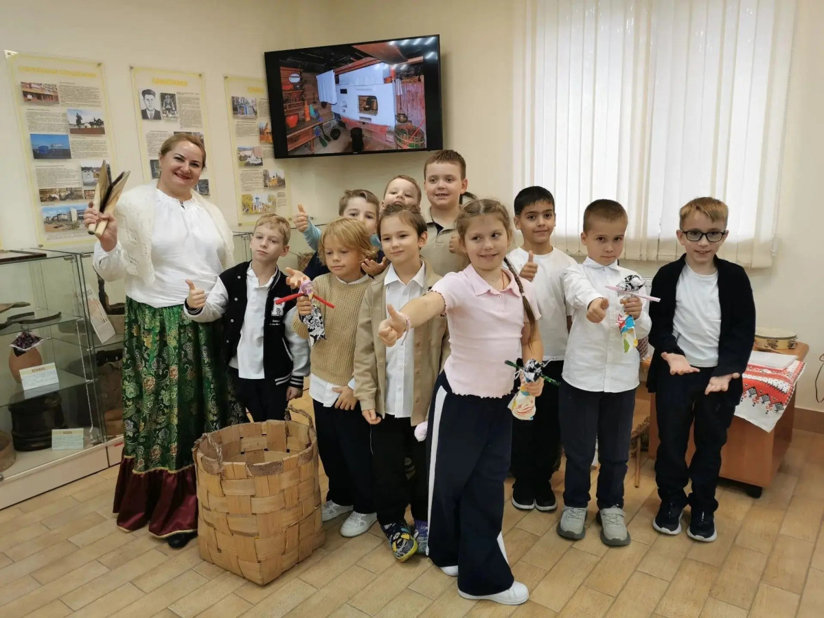 Экскурсия в Краеведческой студии Экскурсия в Краеведческой студии